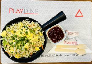 Egg Hakka Noodles