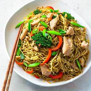 Chicken Singapore Noodles