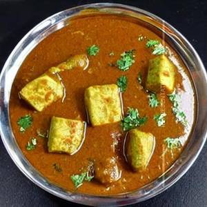 Spl. soya chaap curry