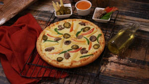 Las Vegas Treat Double Burst Pizza