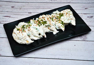 Cheese Chicken Talibani Gravy Momos