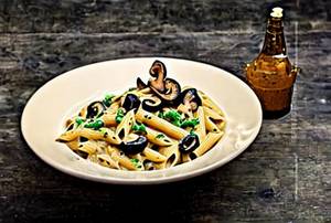 Mushroom White Sauce Pasta