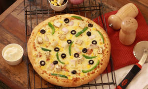 La Pinoz Paneer Double Burst Pizza