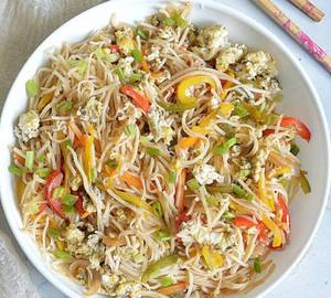 Egg Hakka Noodles