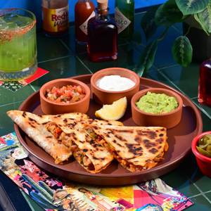Arriba Chicken Quesadillas 3pcs
