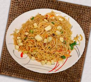 Paneer noodles