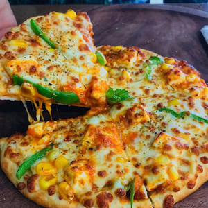Paneer Makhani Pizza