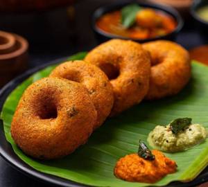MEDHU VADA