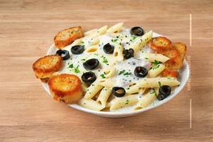 White sauce pasta