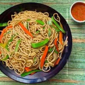 Veg Peking Noodles