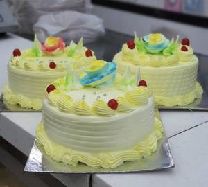 Pineapple Flavour Cake