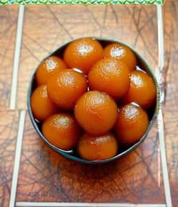 Garam gulab jamun [per piece]