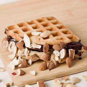Choco Snicker Besties