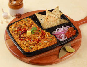 Butter Garlic Khichdi [Moong Dal]