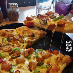 Chicken Tikka Pizza