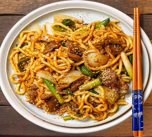 Schezwan mutton noodles