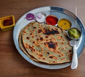 Aloo Schezwan Paratha