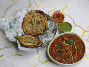Soya Tikka Masala Gravy (300 Ml) + Butter Naan Or Rumali Roti (serves One)