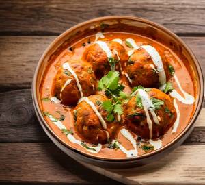 Veg Manchurian [8 Pieces]