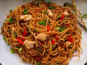 Schezwan chicken noodles