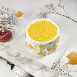 Pineapple Cake Half Kg