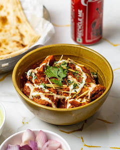 Chicken Tikka Masala 300ml / Serves 1 + 2 Baby Lacha Paratha