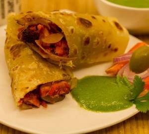 Achari Paneer Tikka Roll