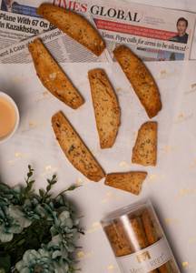 Almond Biscotti (9 Pieces)