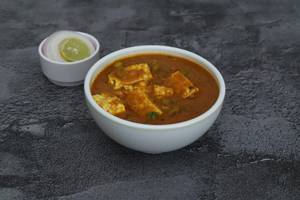 Mutter paneer