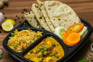 Matar paneer combo