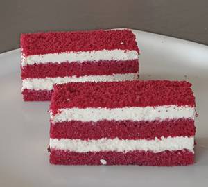 Red Velvet Cheese Cream 110Gms