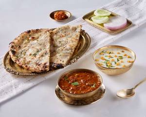 Amritsari Kulcha With Dal & Raita