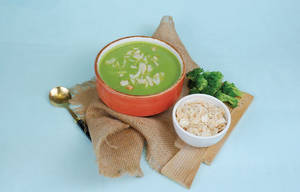 Broccoli Almond Soup