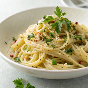 Aglio E Olio Spaghetti