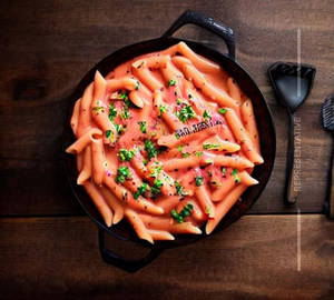 Pink Sauce Chicken Pasta