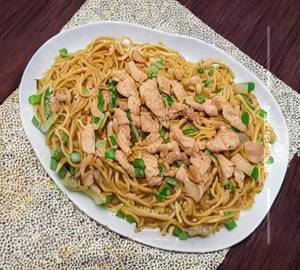 Egg chicken noodles                                              