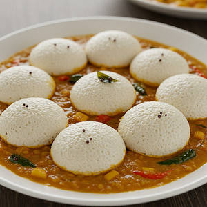 Mini Idli Dipped In Sambhar(10pcs)