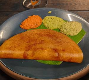 Ghee Garlic Masala Dosa