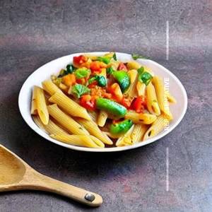 Veg schezwan pasta                                                                  