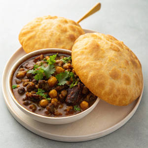 Poori With Chana Curry