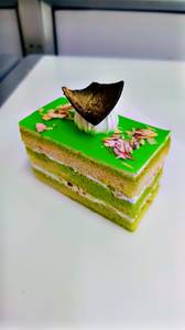Pista Delight Pastry (1 pc)