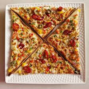 Bread Tandoori Pizza