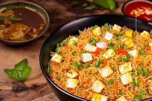Paneer Singapuri Fried Rice