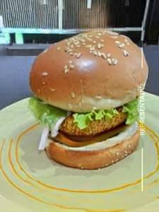 Butter Paneer Burger 