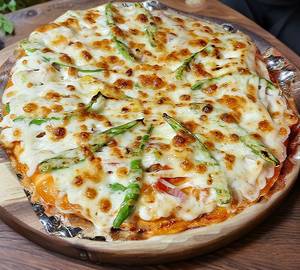 Green Chilli Pizza