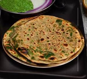 Methi Paneer Pyaz Paratha