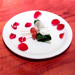 Special Strawberry Masala Calcutta Paan