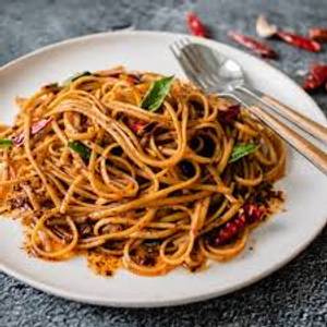 Chilly Garlic Noodles Chicken 