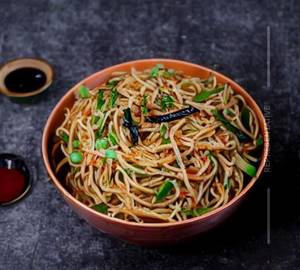 Mixed Chilli Garlic Noodles