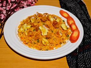 Chicken Spicy Schezwan Fried Rice 